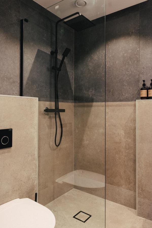 Hotel Strana Halleviksstrand Екстер'єр фото